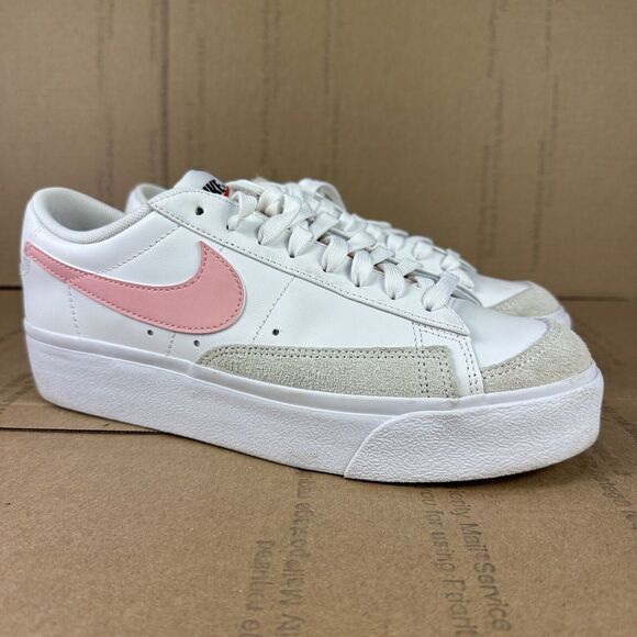 Nike Women's Blazer Low Platform Size 10 White/Pink DJ0292-103 Casual - Picture 1 of 7